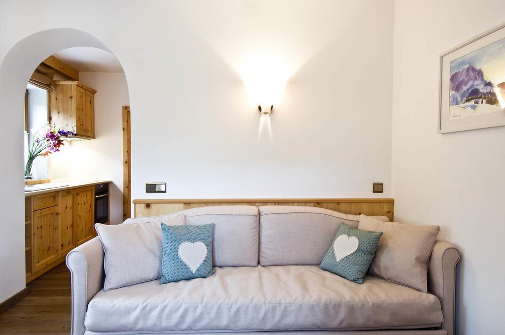 Family And Wellness Residence Ciasa Antersies San Cassiano  Room photo